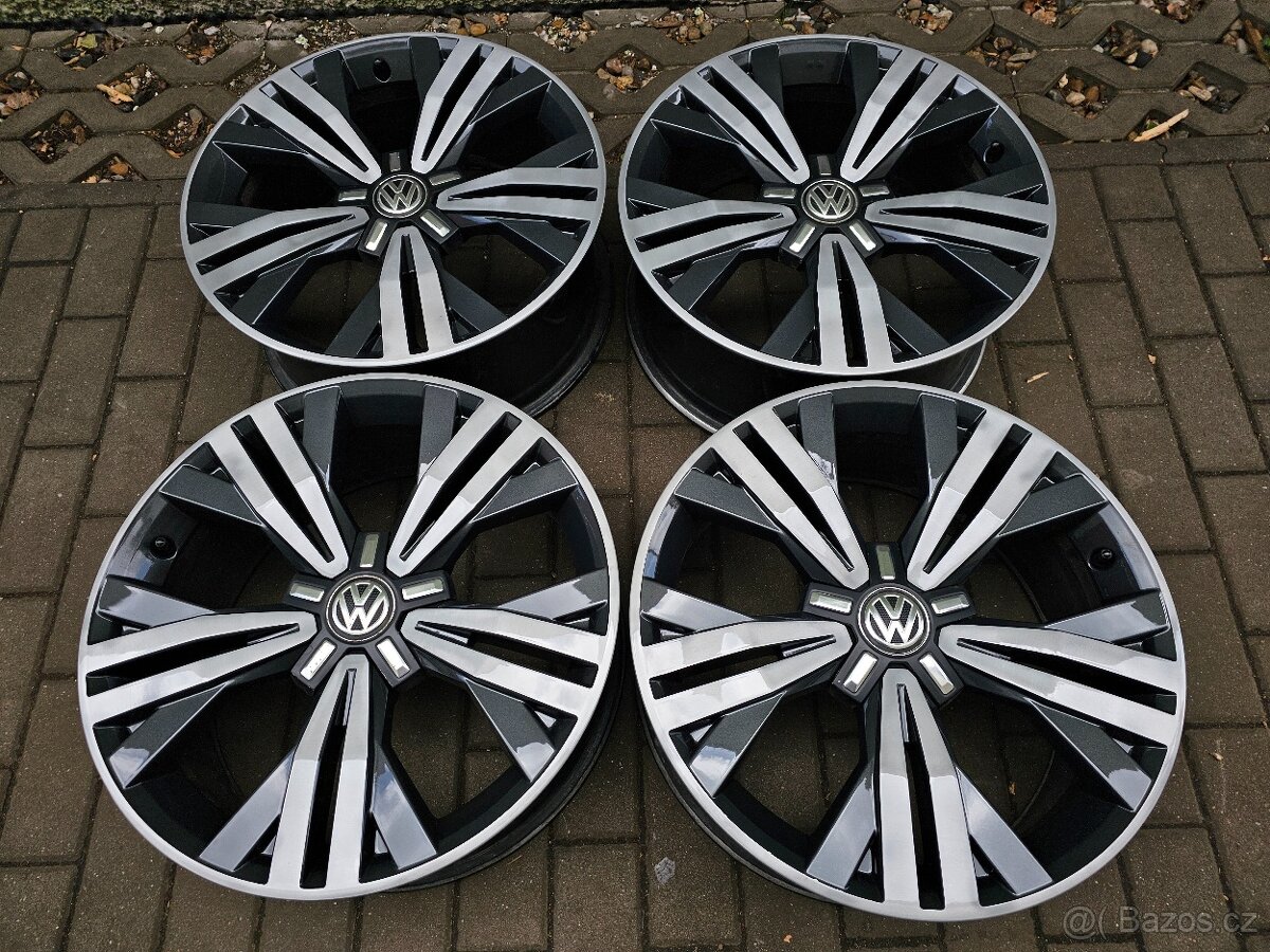 ALU disky kola 5x112 VW R18 Golf ET45 5G0 Octavia Škoda