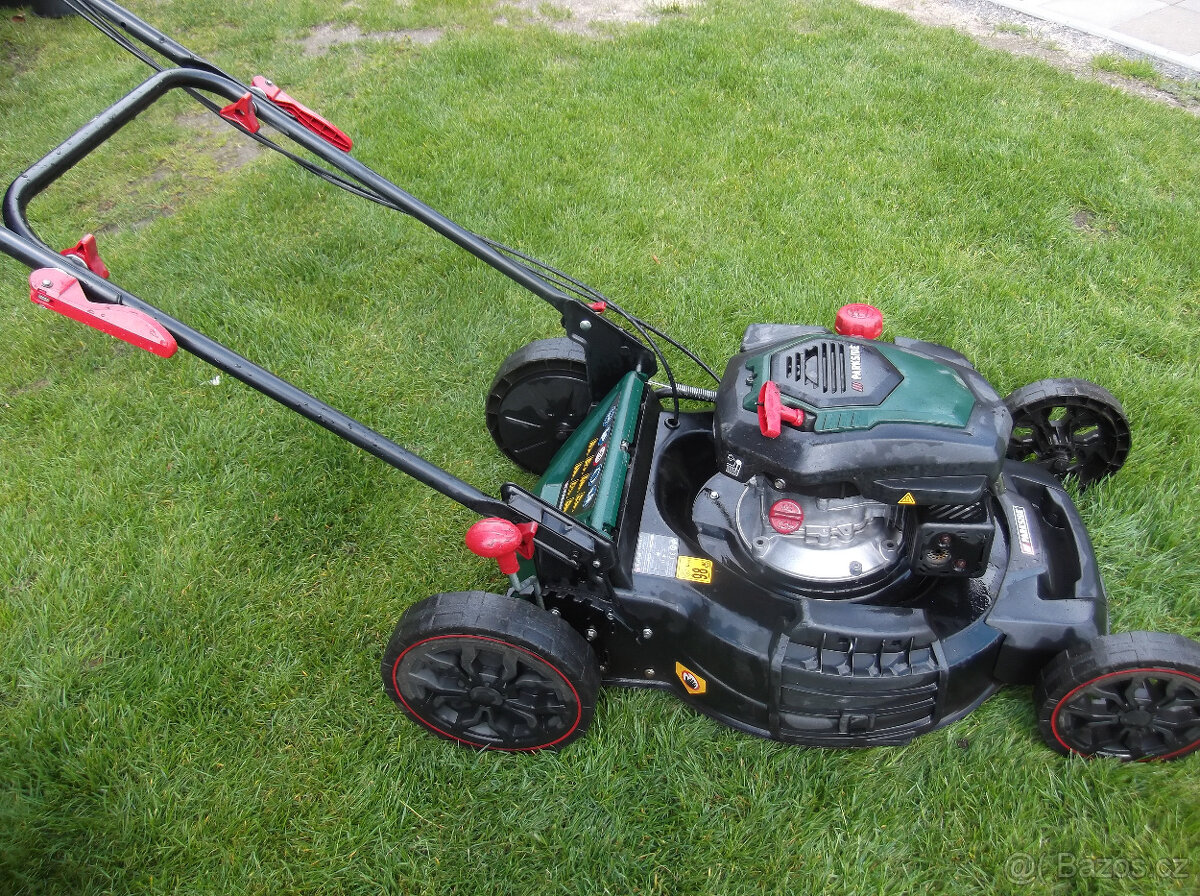 Sekačka benzínová s pojezdem Parkside PBRM 51 A1