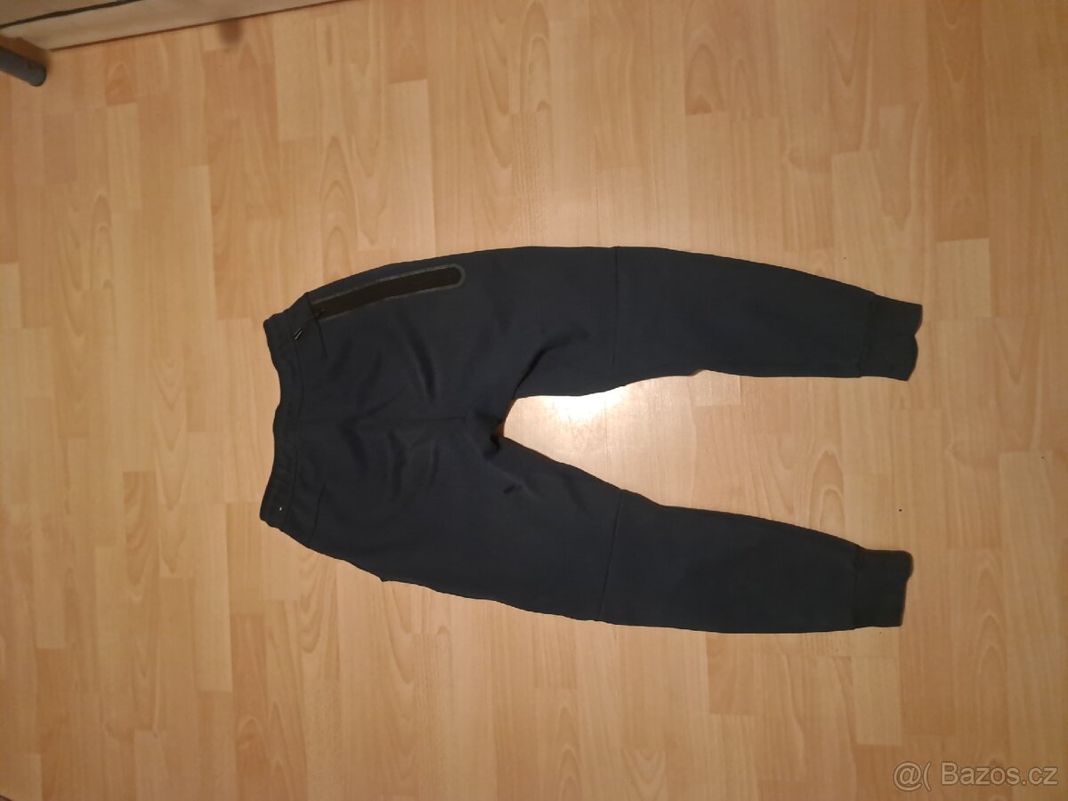 Nike Tech fleece tepláky barva tmavě modrá