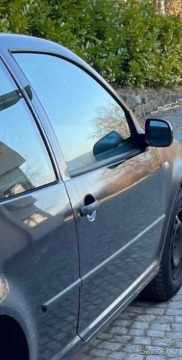 Dveře Golf 4 ( 3 dveřová karoserie)