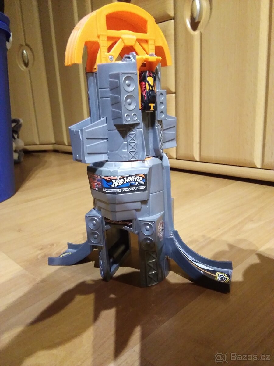 Hot Wheels Performance rampa