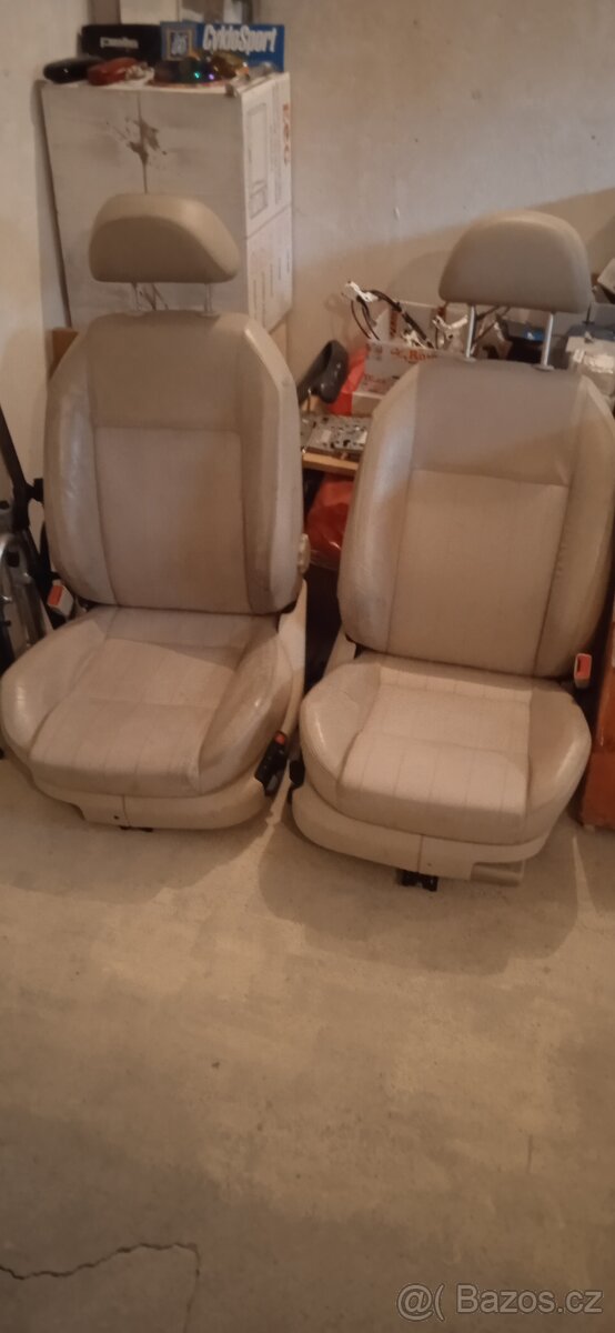 PŘEDNÍ SEDAČKY ŠKODA SEPER B1