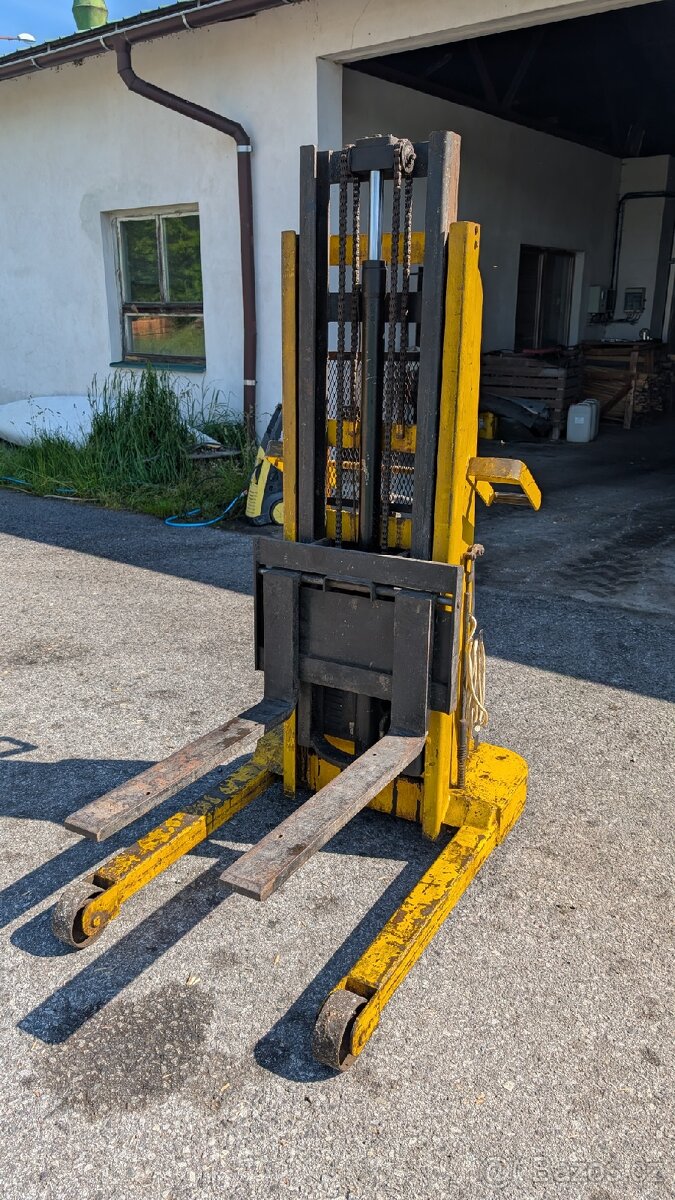 Prodám vysokozdvižný vozík