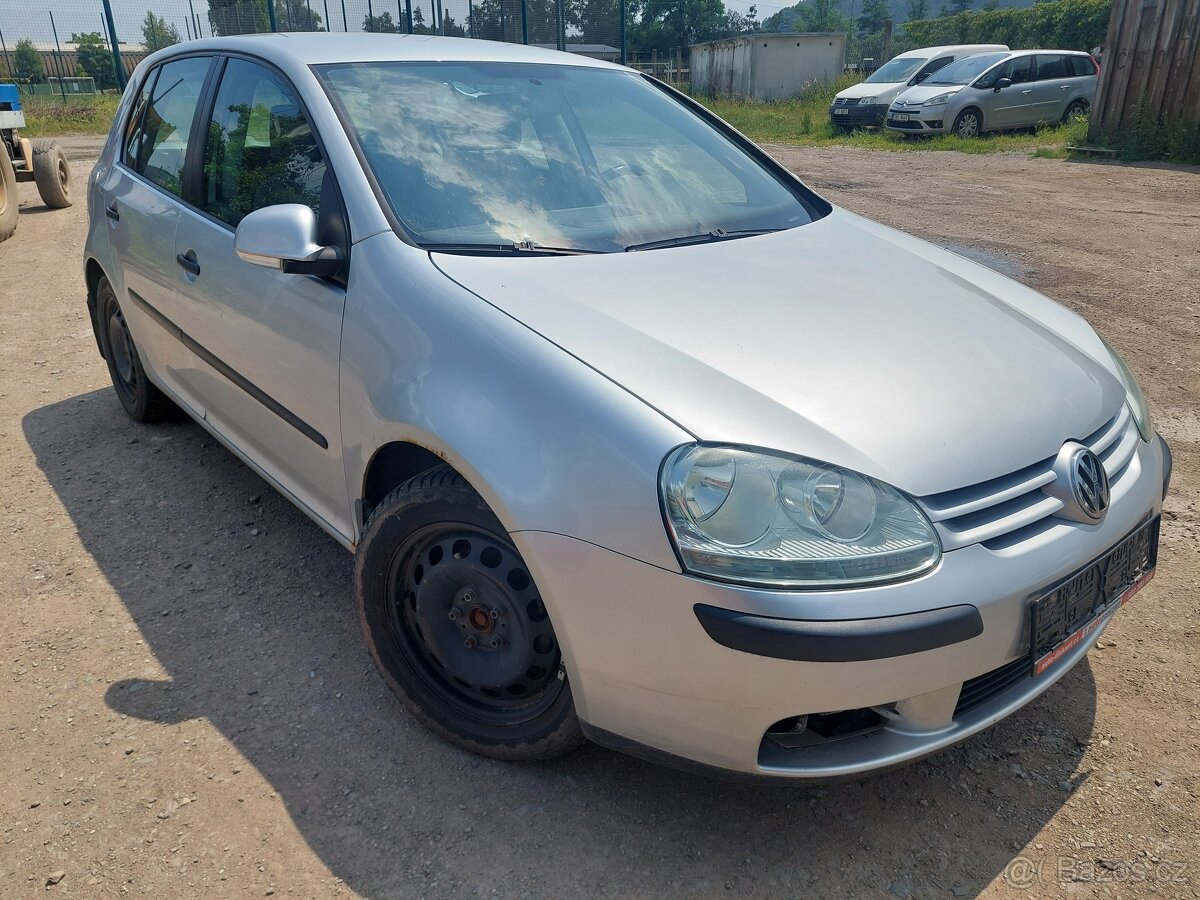 Volkswagen Golf V