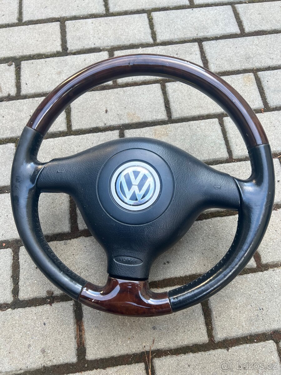 Volant volkswagen passat