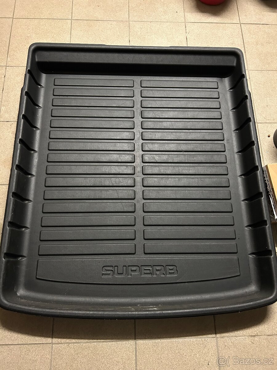 Škoda Superb-Plastovavá vana