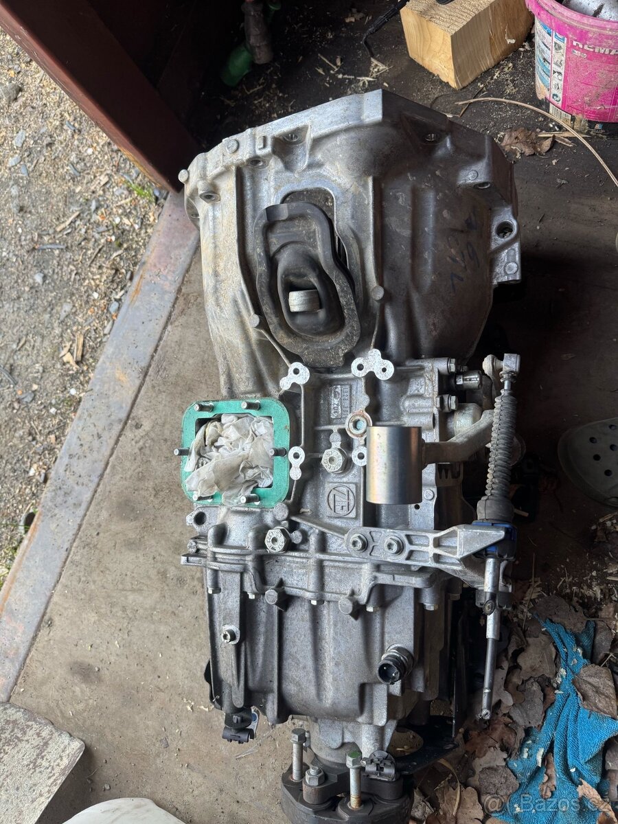 Převodovka Renault Master 2.3/ 6Kv/Zadni Nah/na opravu