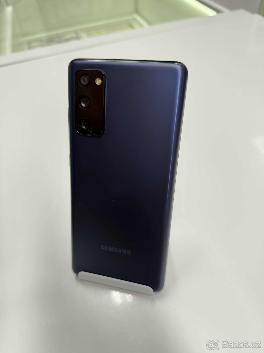 Samsung Galaxy S20 FE 5G 256GB-Skvělý stav