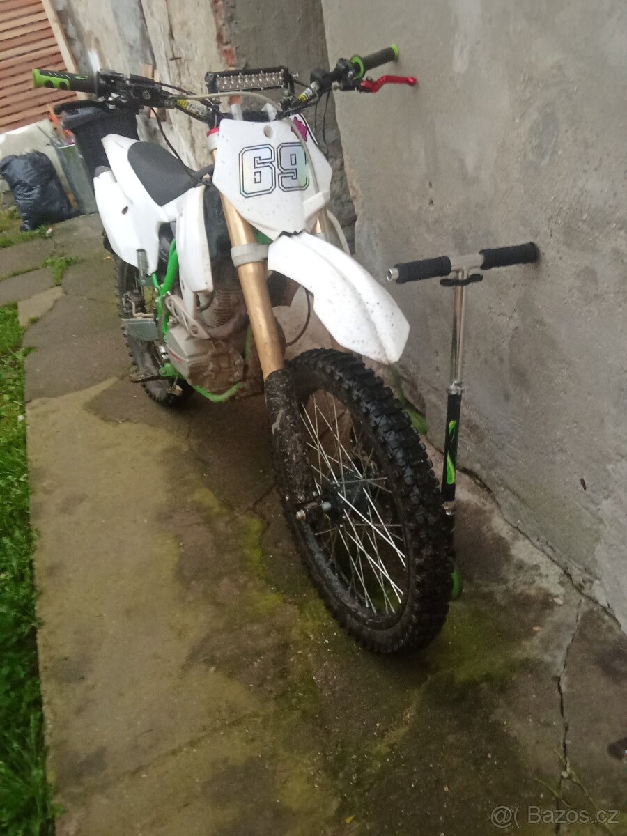 Motorka pidbiku