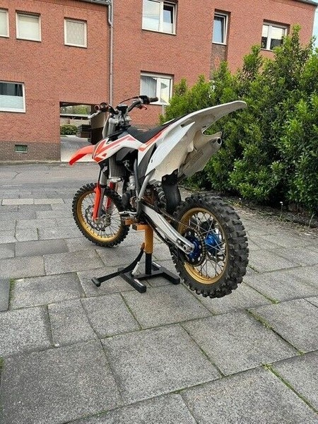 motokrosová motorka pro děti