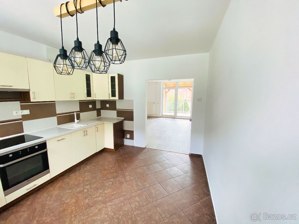 PRONÁJEM domu 3+2 v centru České Lípy