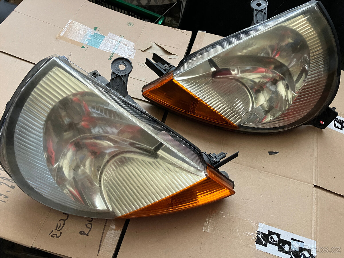 Přední světlo Ford Ka