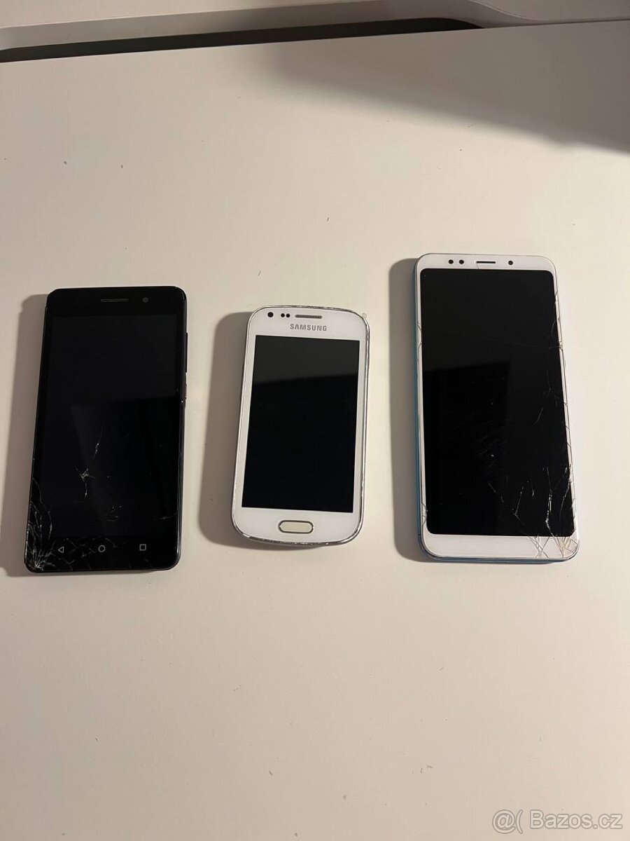 3 Mobily Telefony na ND, čtěte popis