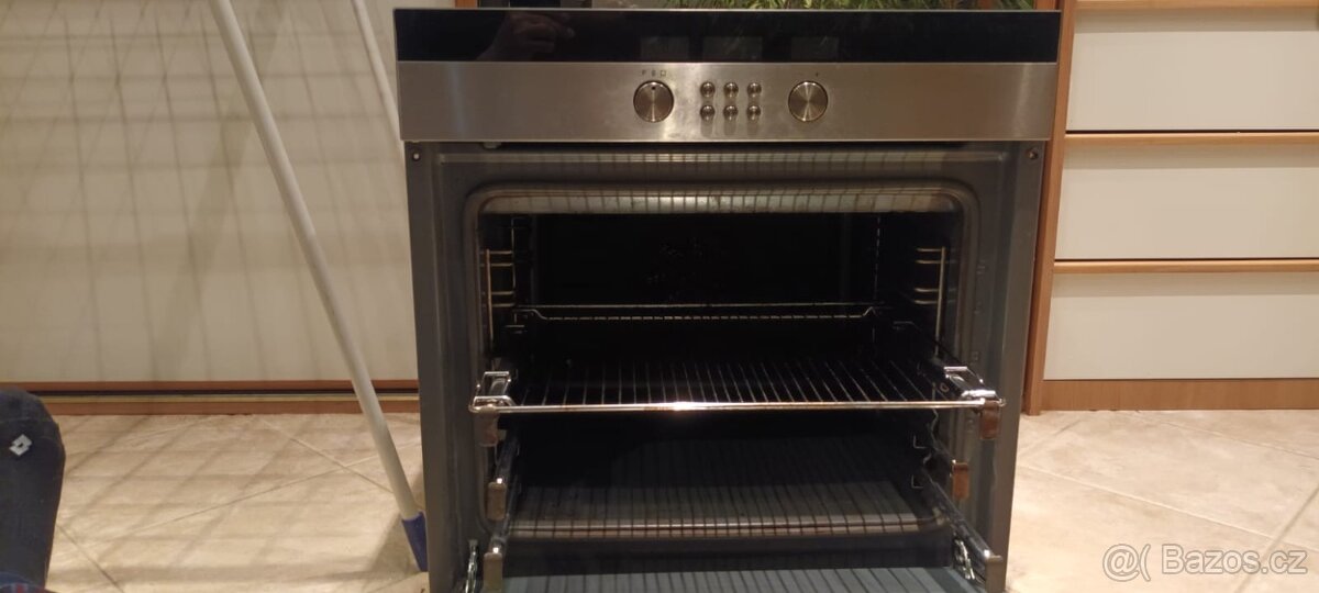 El. vestavná trouba Siemens