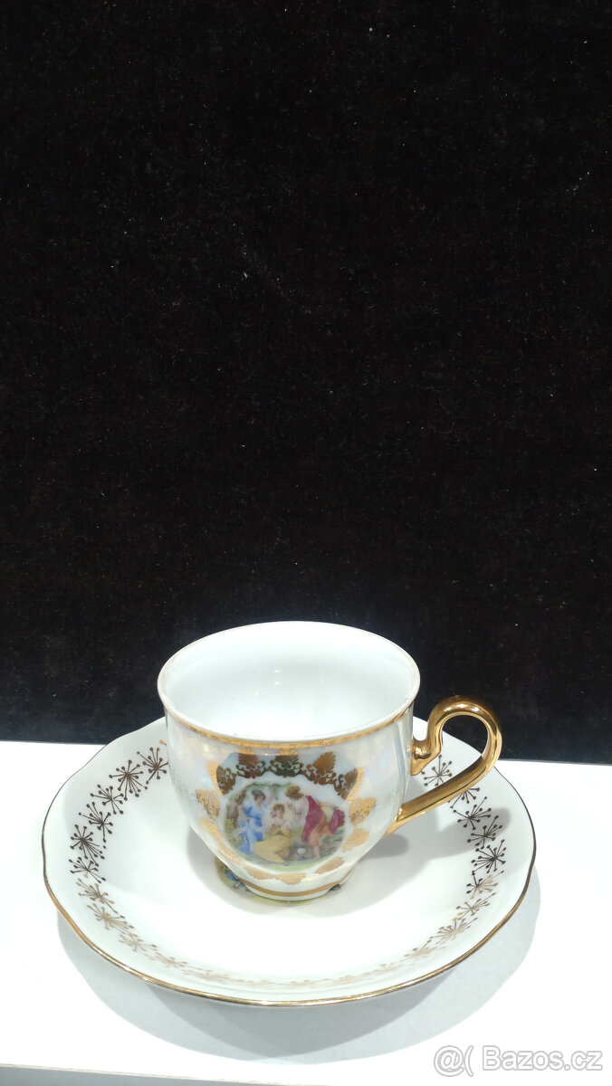 Porcelánový hrníček , talířek , Karlovarský porcelán .