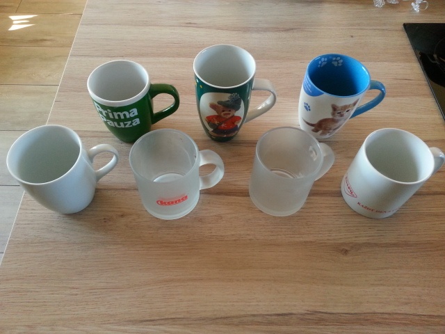 HRNEK mix druhů, Porcelánový OMÁČNÍK, keramická mísa...