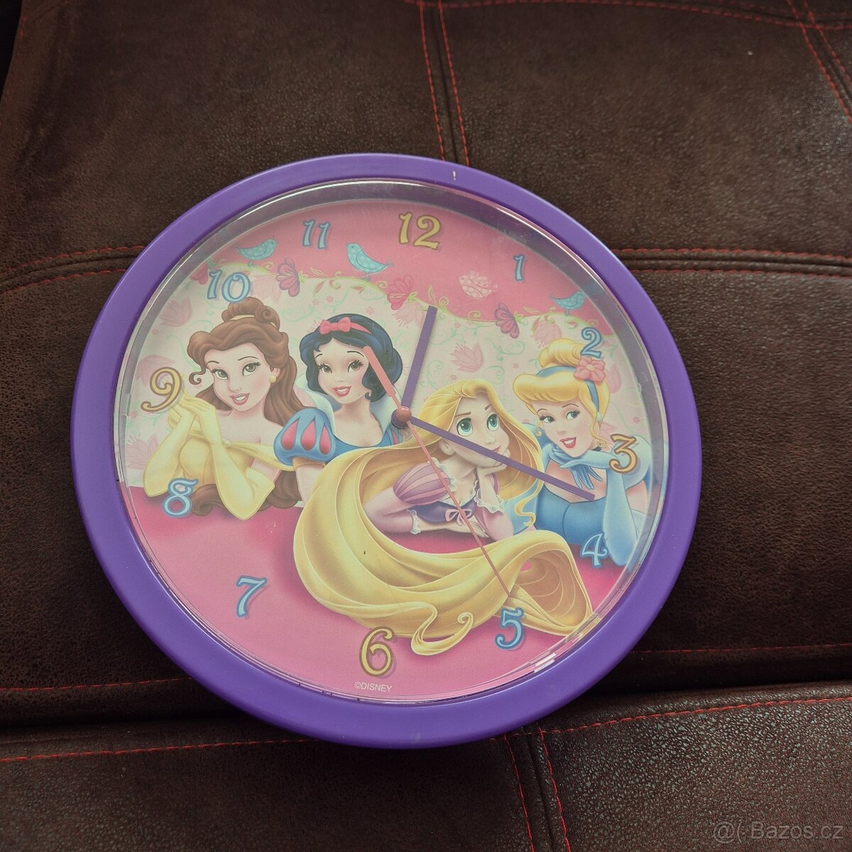hodiny dětské na zeď- princezny