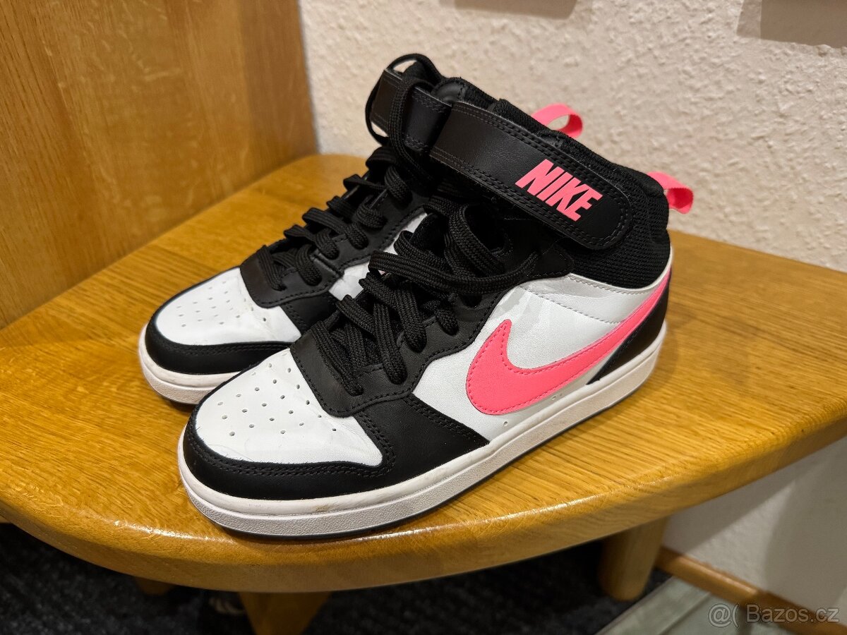 Prodám sportovní turistické boty Nike 36, QUECHUA 33 Geox 34