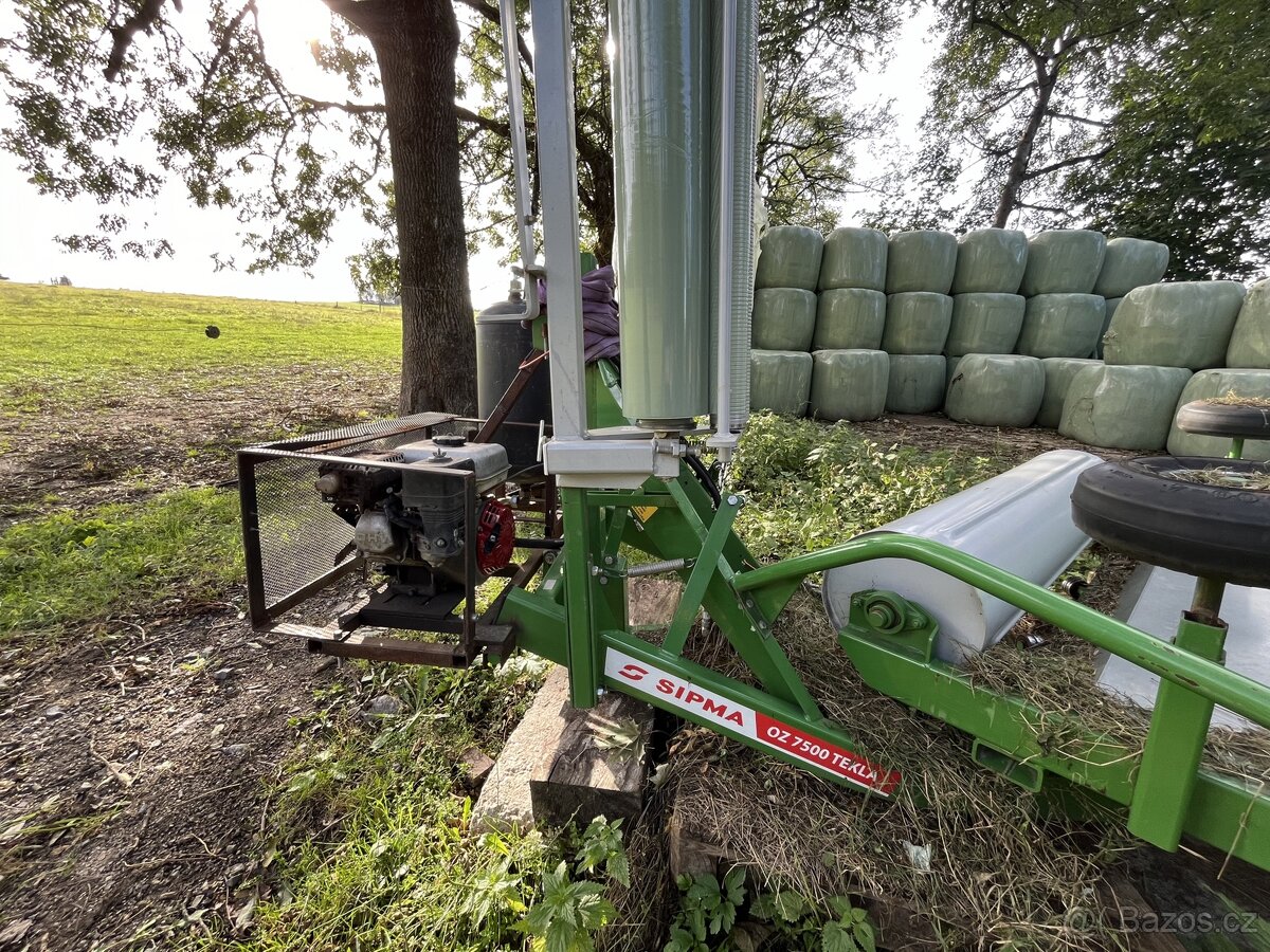 Ovijecka balíků, balička senáže, Sipma 7500 Tekla