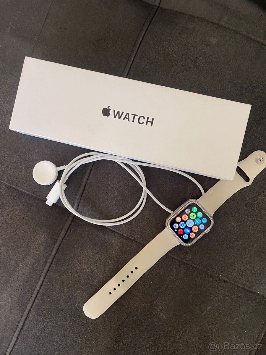 Apple Watch SE2 2024 44 mm Starlight