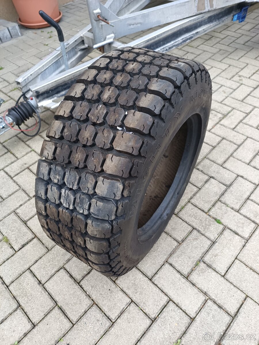 Pneu 10-16.5 Galaxy