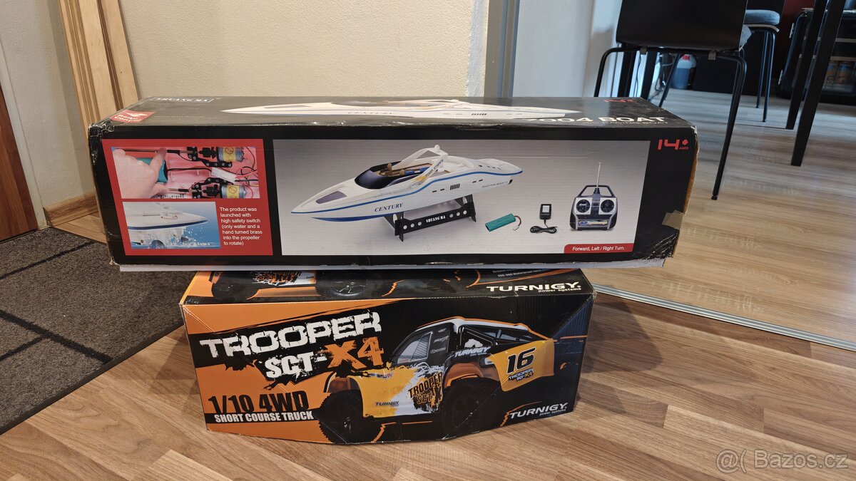 RC auto, RC člun