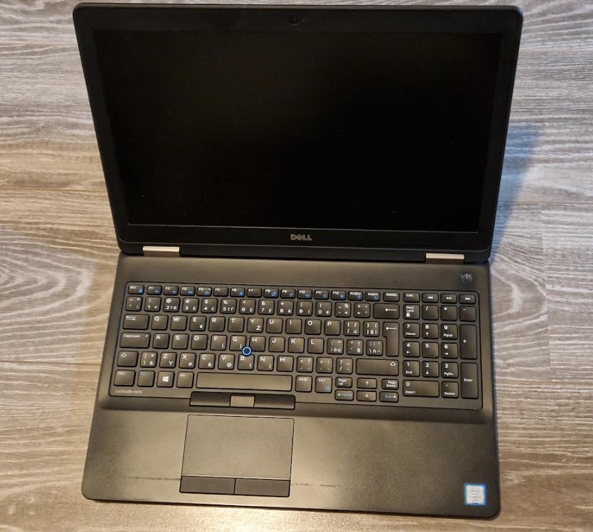 DELL LATITUDE E5570
