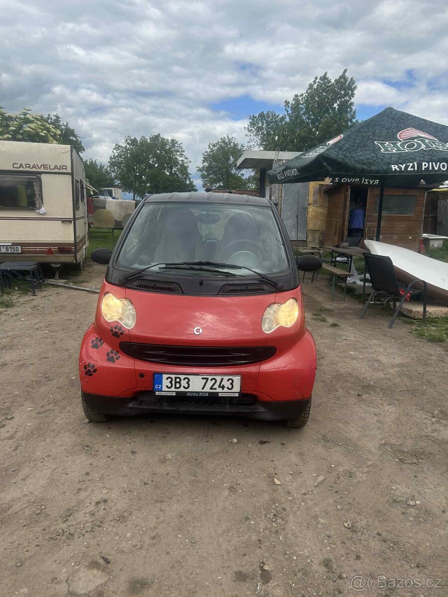 Smart fortwo 0.7 benzin 45kw NOVÁ STK