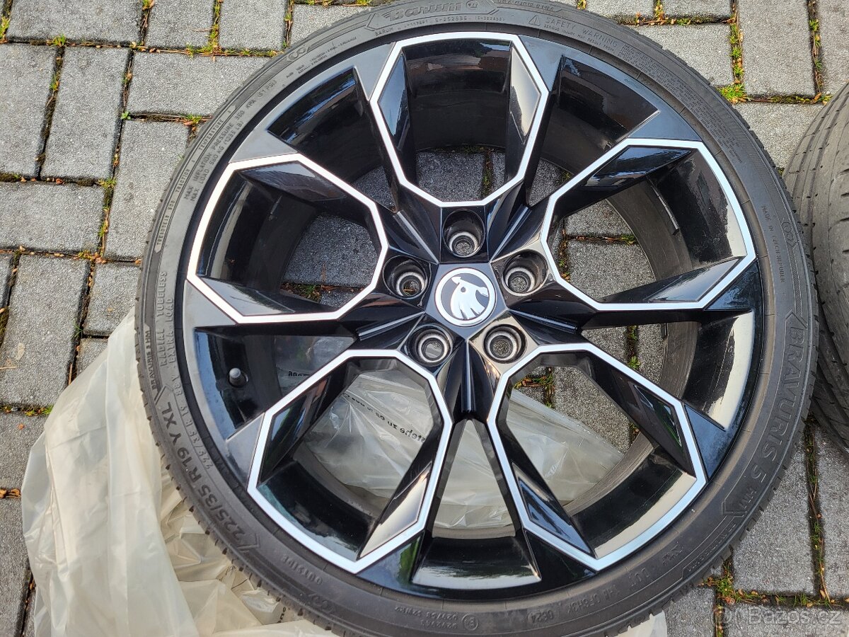 19" Škoda Extreme Octavia III RS 5E 5x112 Pneu 7mm