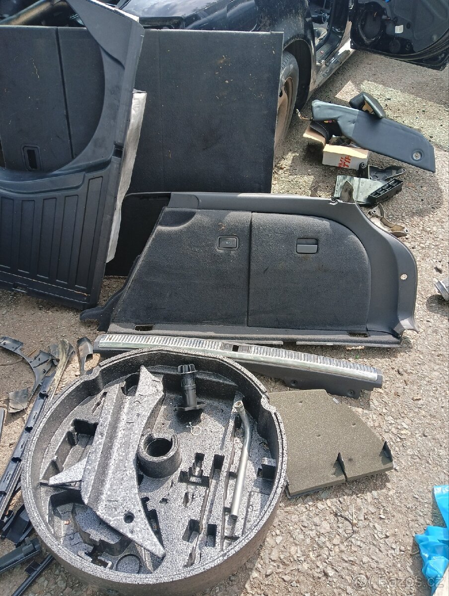 Komplet dvojité dno kufr Audi A4 B6 avant