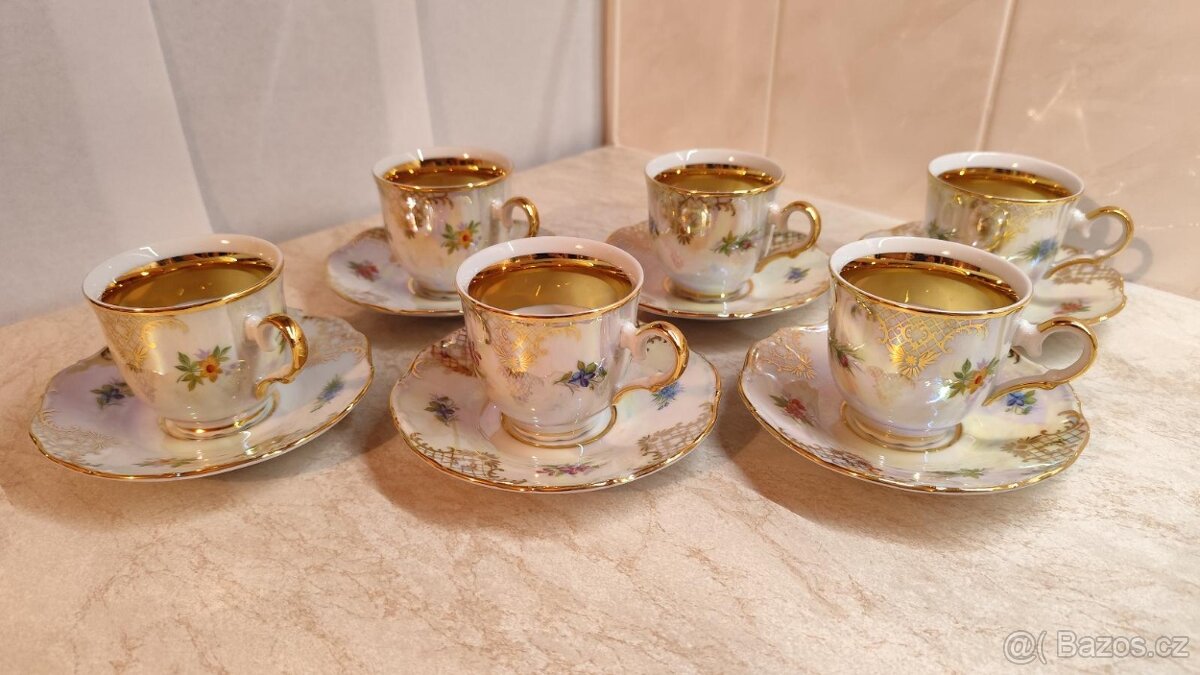Hrníčky a talířky 12ks - Karlovarský porcelán (zlacený)