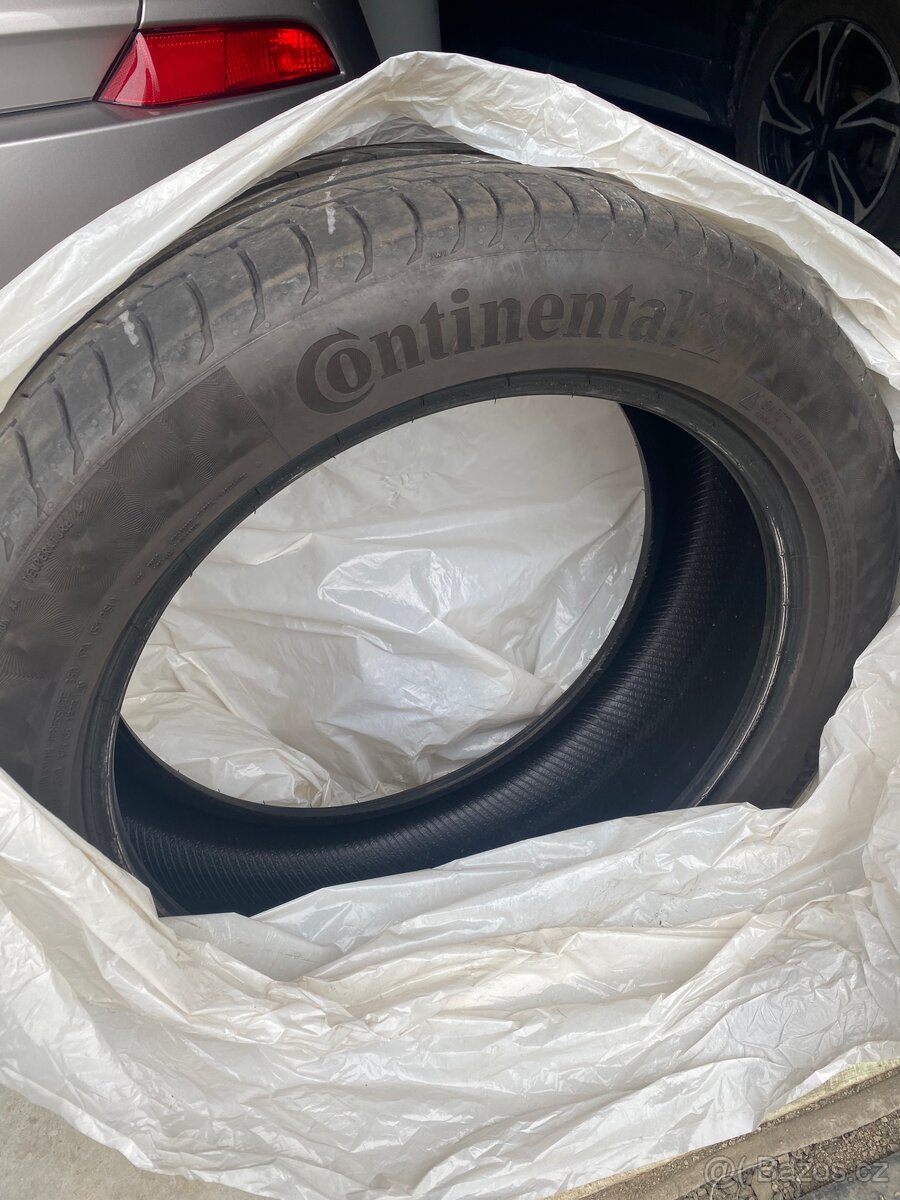 Letní pneu Continental Premium Contact  235/50 R19