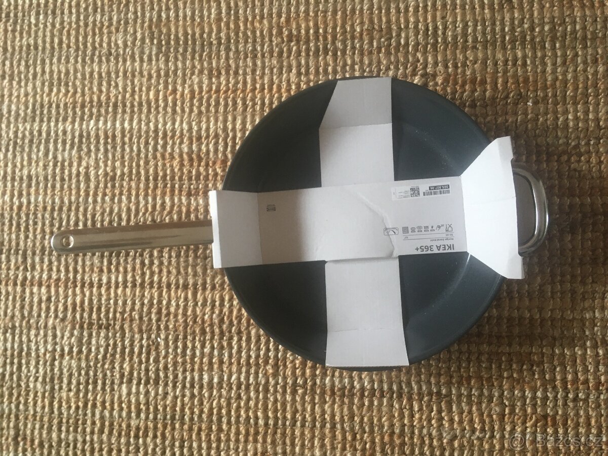 Pánvička Ikea 32 cm