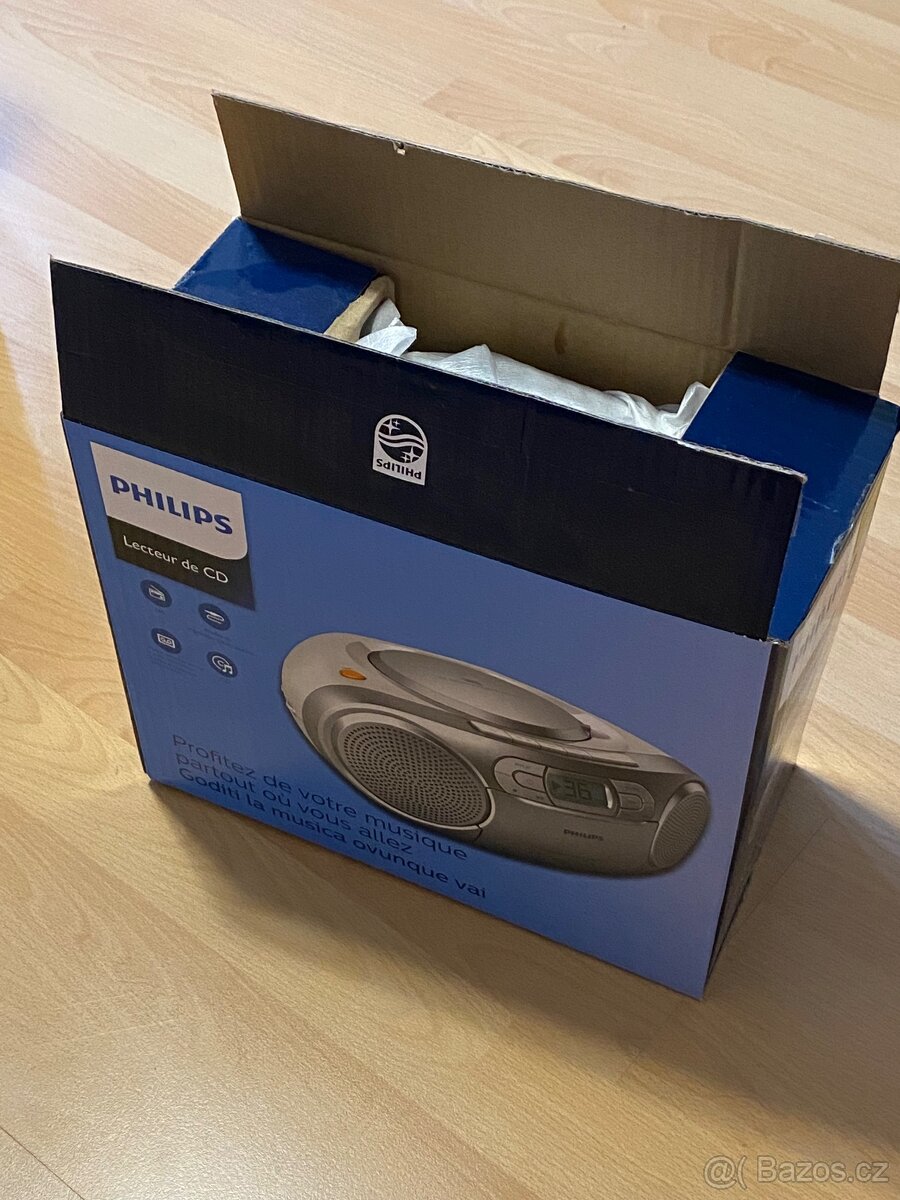 NOVÝ Radiopřijímač s CD PHILIPS AZ127/12 Stříbrný