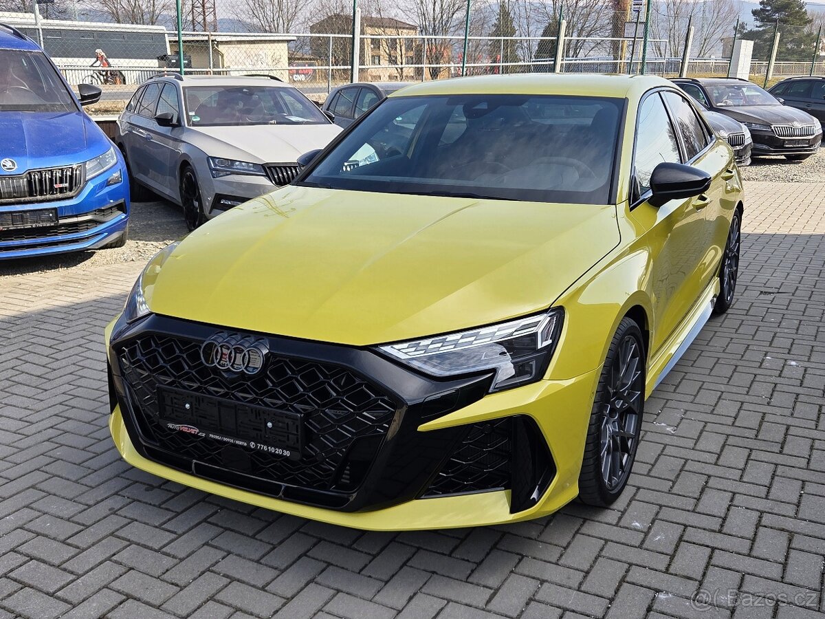 Audi RS3 FACELIFT MATRIX SONOS HUD KAMERA ZÁRUKA