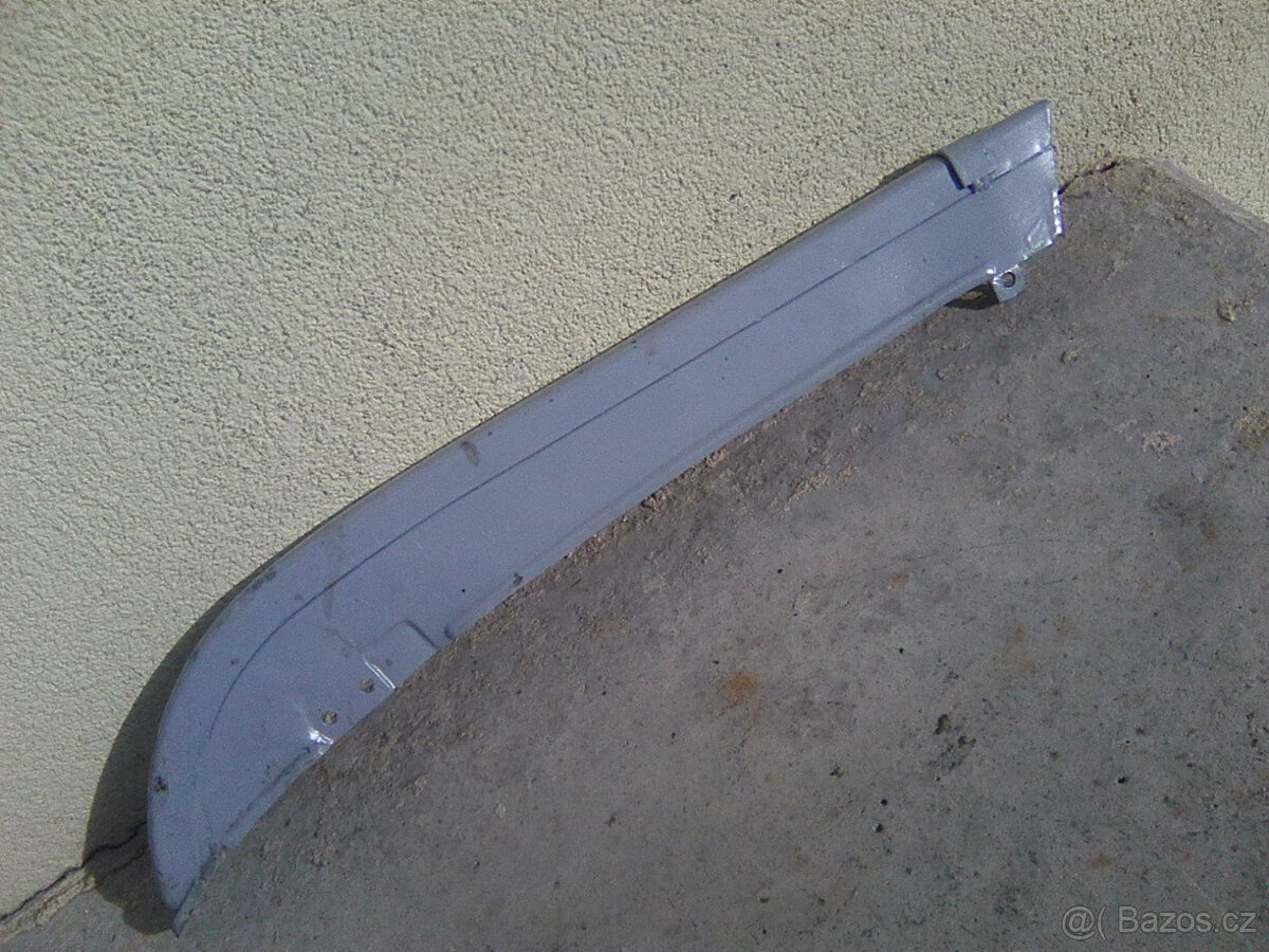 Jawa 50/550/555r-kryt řetězu a reflektoru,nádrž,p.blatník,