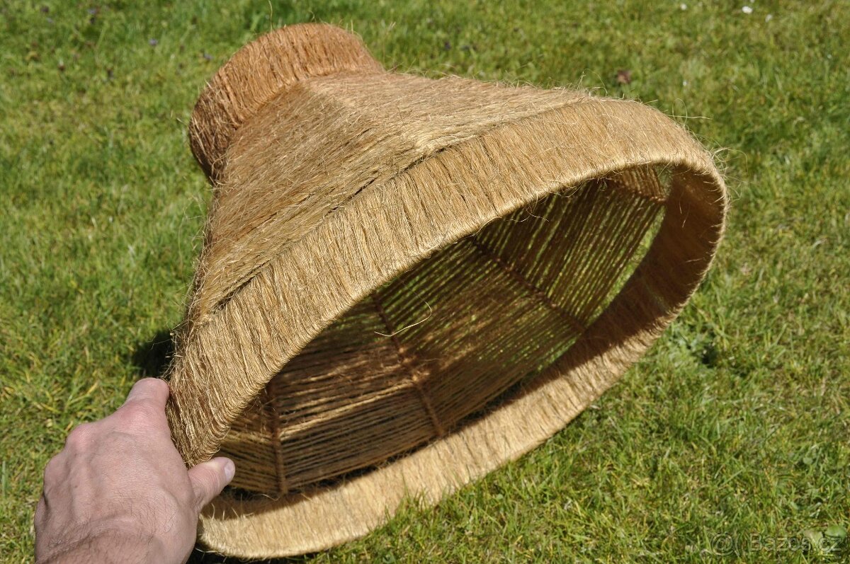 Retro stínítko na lampu