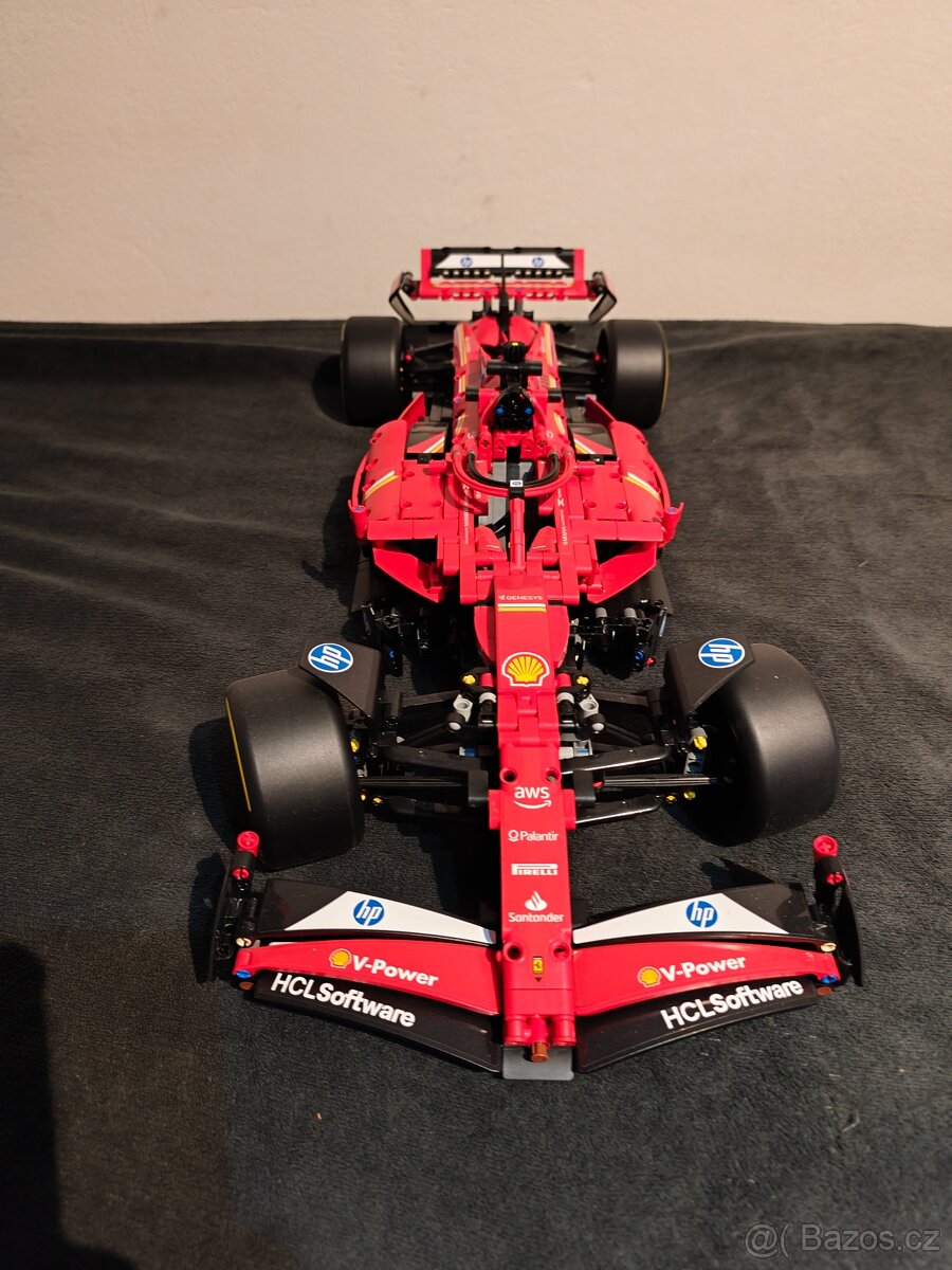 LEGO® Technic 42207 Auto Ferrari SF-24 F1