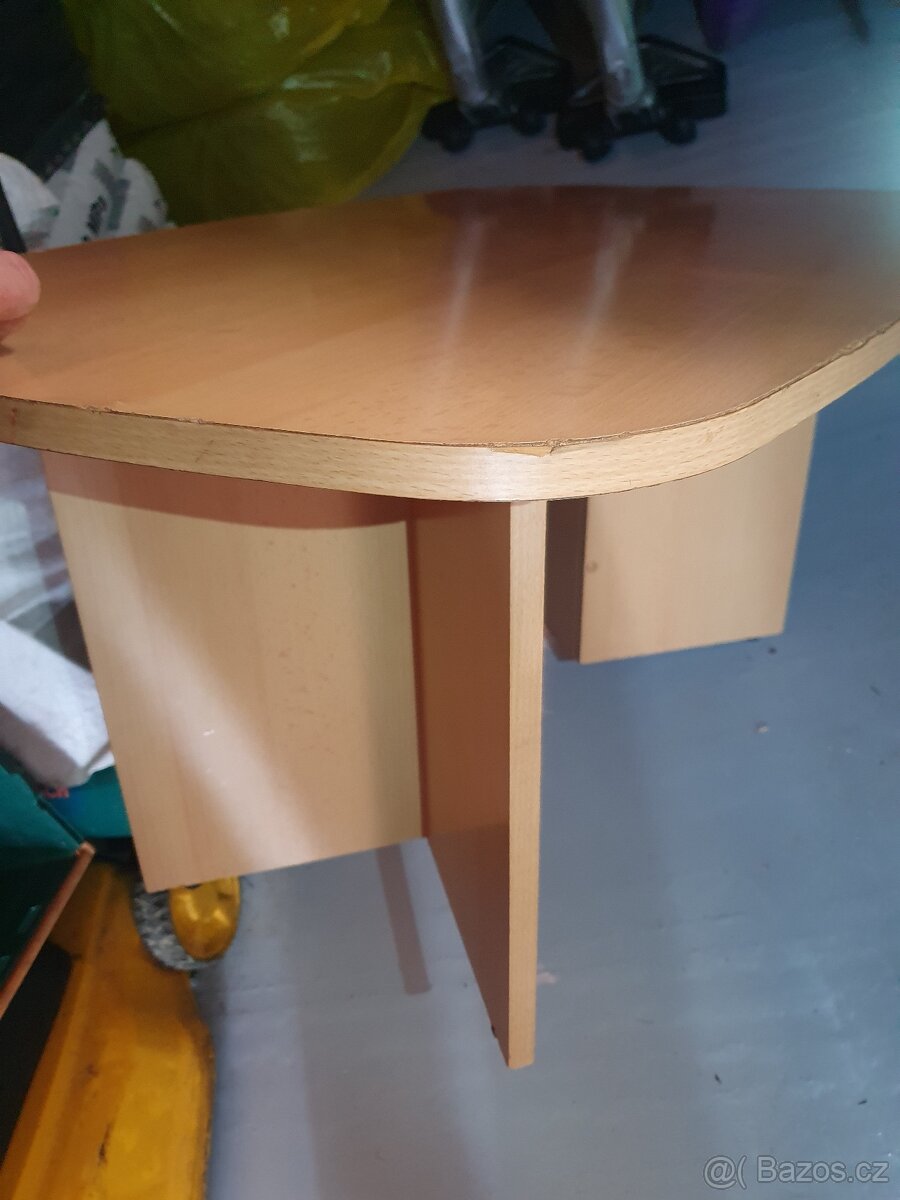 Konferenční stolek