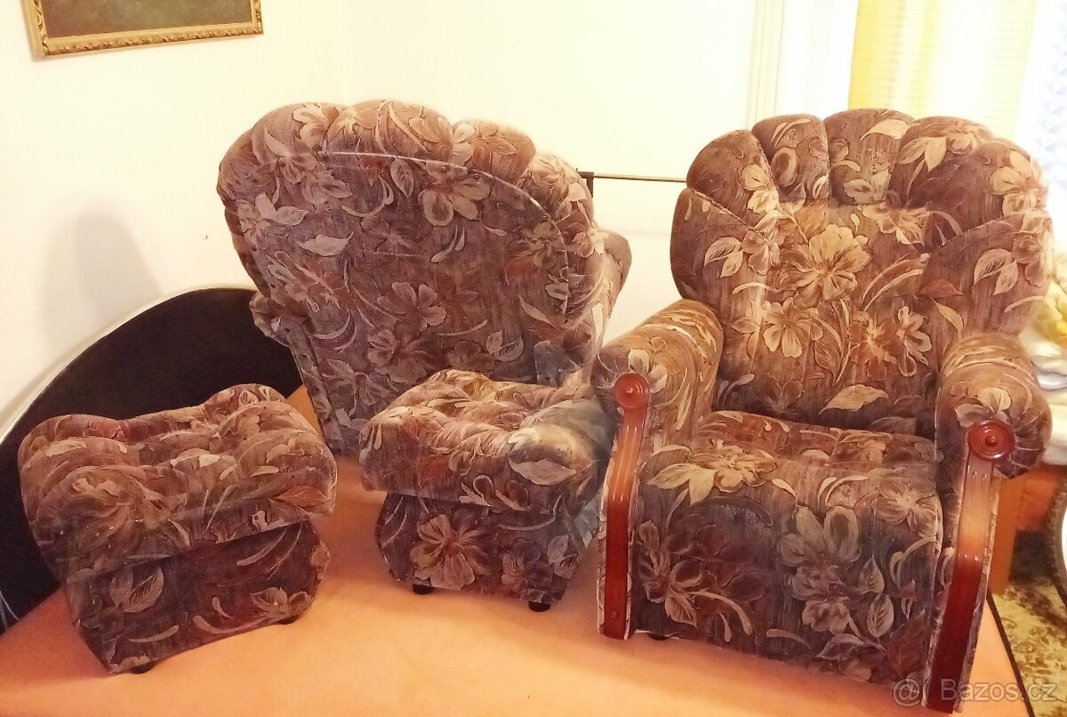 2x křeslo a 2x taburet 90. leta zdarma v Praze