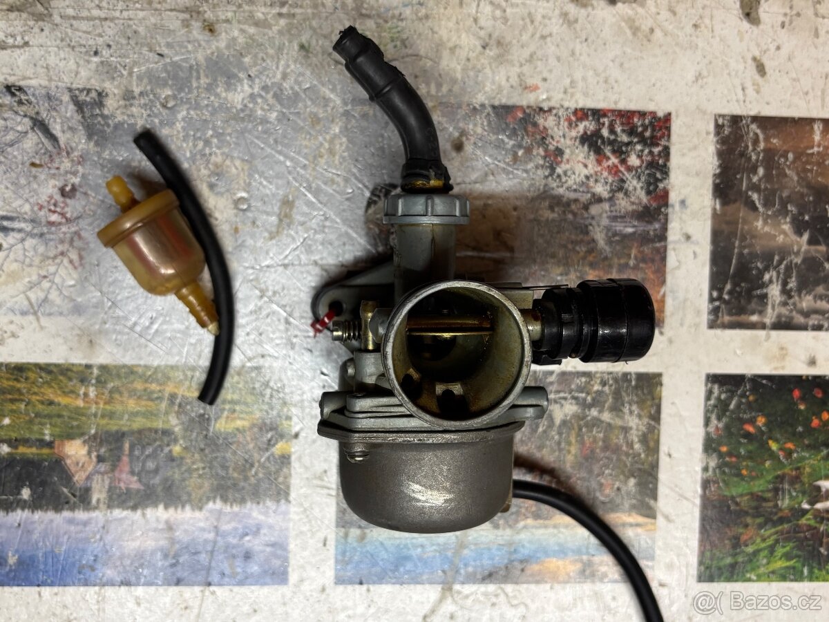 Karburátor od dětské čtyřkolky na díly ATC90,110,125