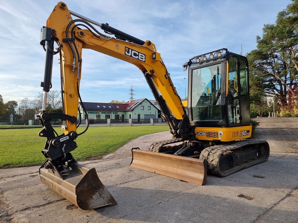 Bagr JCB 50Z - 700mth, 2 okruhy, hydr.svahovka, hydr.upínač