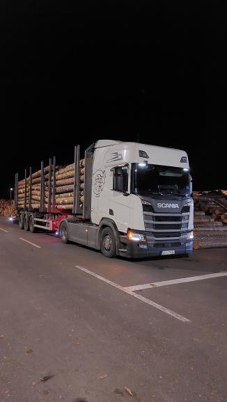 Hledáme řidiče C+E – BEZRUKÁČ (KLANICE)