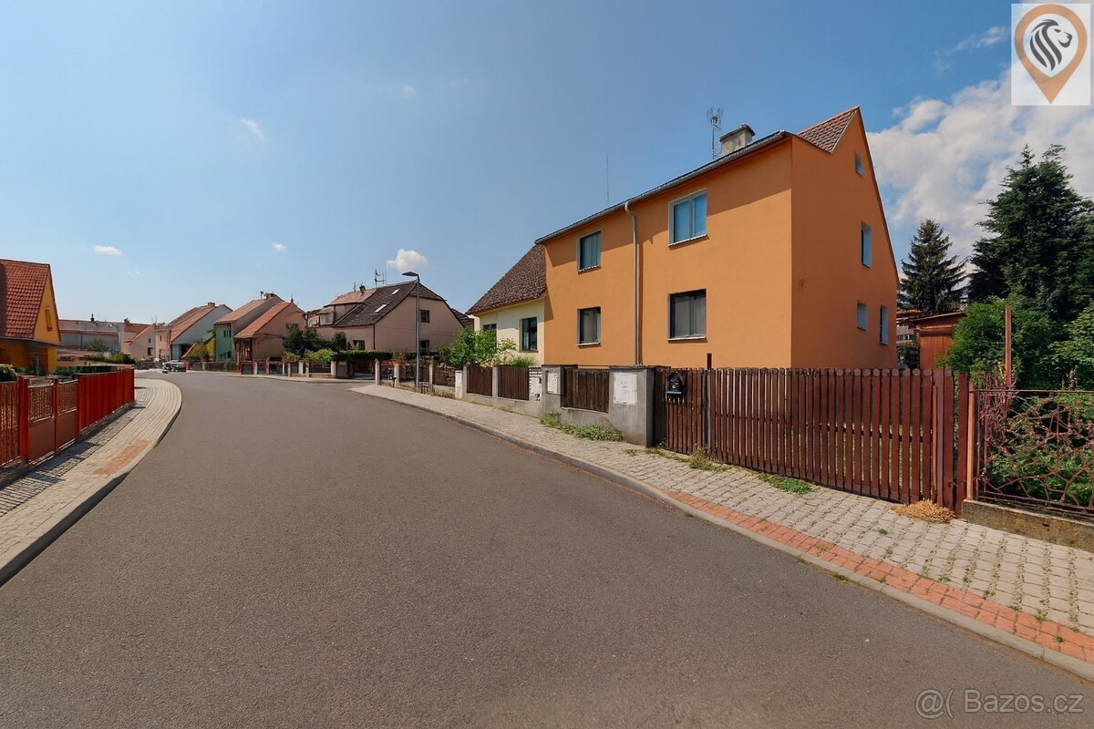 Prostorný rodinný dům v klidné části Rakovníka 4+1, 220 m²