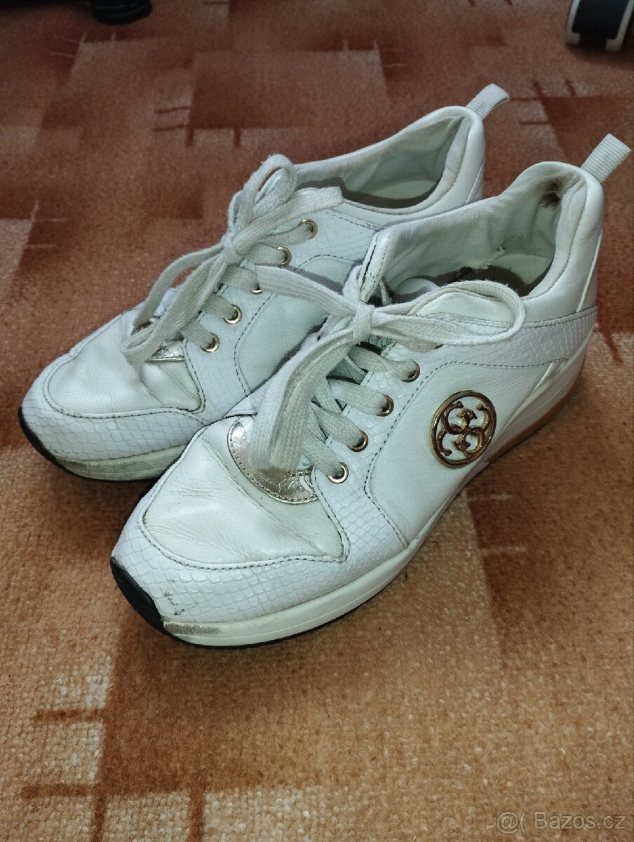 Dámské tenisky GUESS (vel. 39)