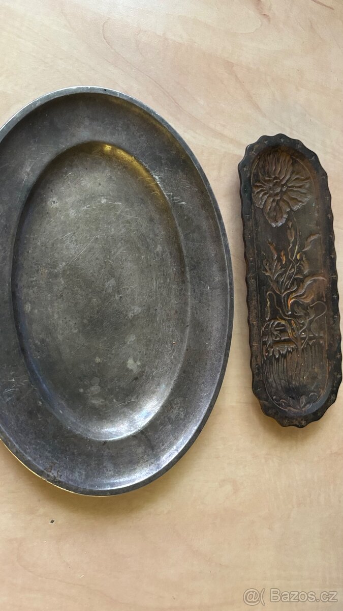 2 tácky z pozůstalosti