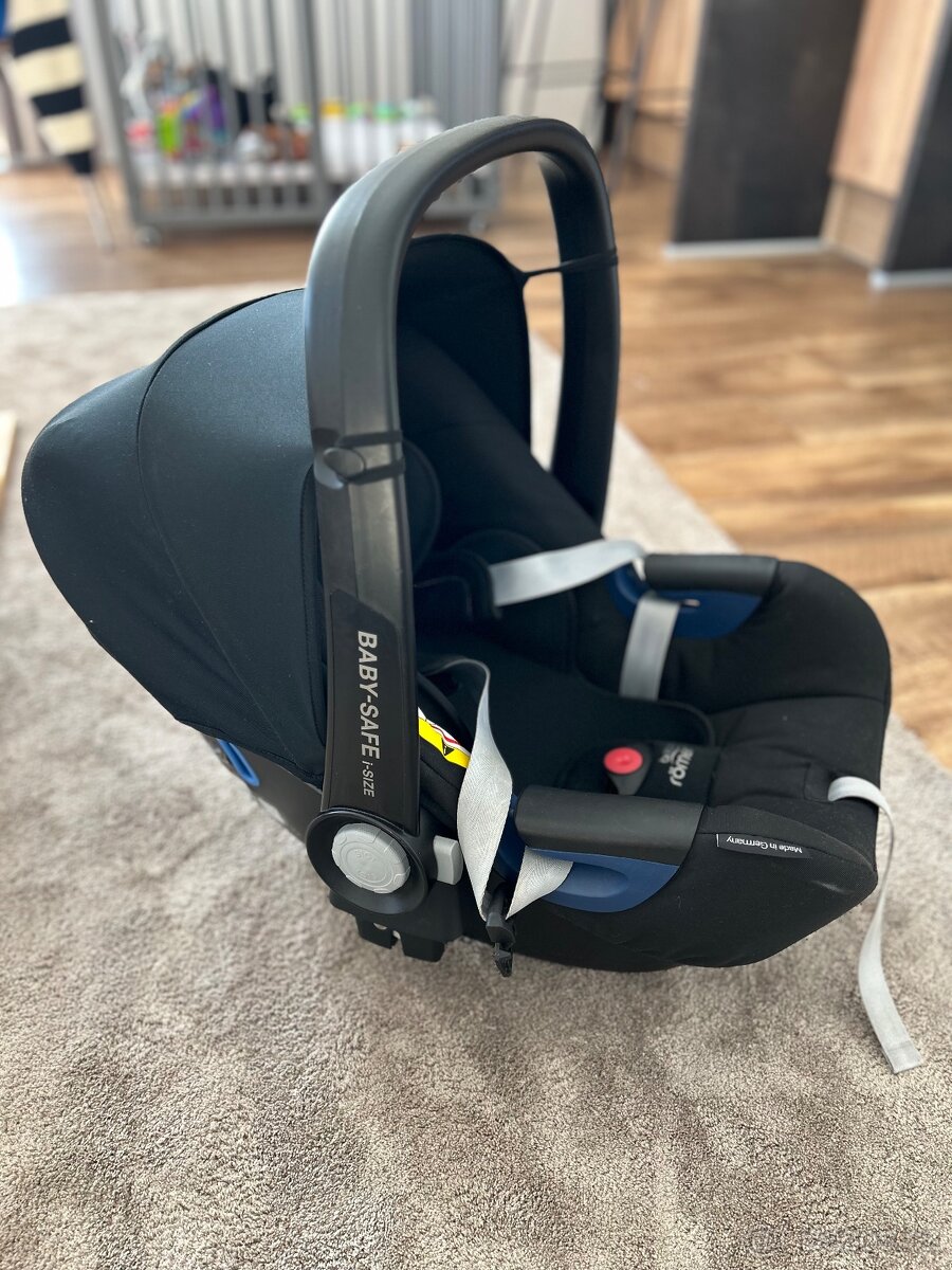 Britax Römer + základna