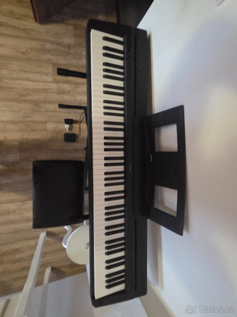 Elektricky klavir
