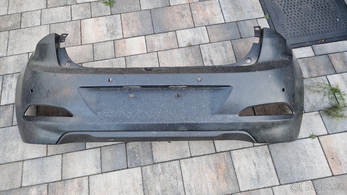 Hyundai i20 zadni nárazník