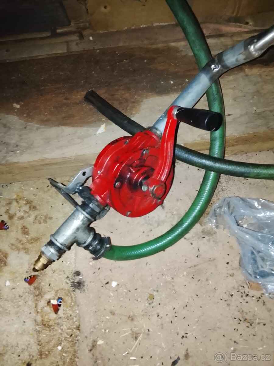 Ruční čerpadlo na olej a TD